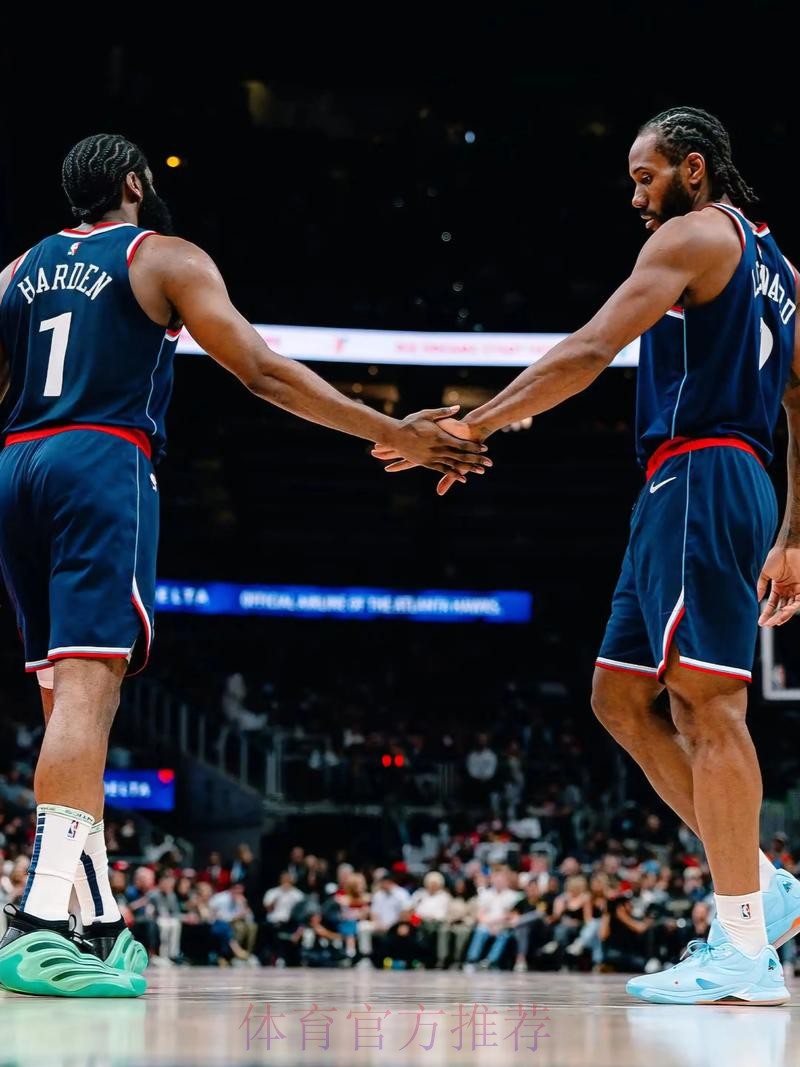 莱昂纳德26+8 哈登19分 快船19分逆转残阵活塞 莱昂纳德26+8 哈登19分 快船19分逆转残阵活塞